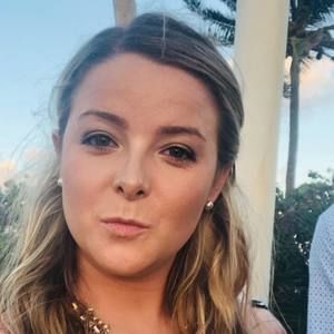 Meet your Posher, Hilary